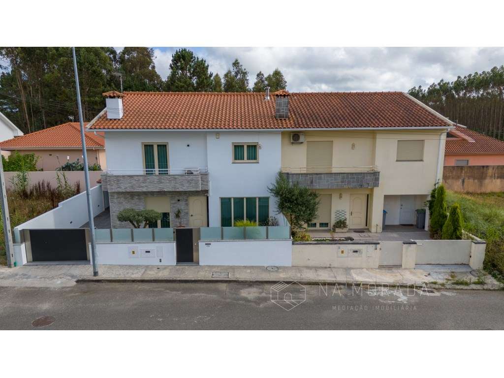 Moradia geminada T3 em São João de Ver - Áreas diferenciadas-32