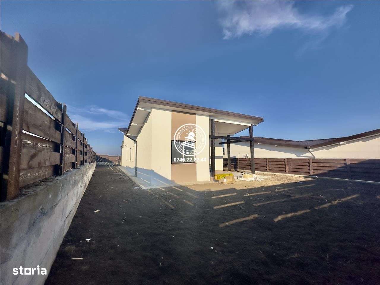 case de vanzare Hlincea - Imagine principală: 4/12