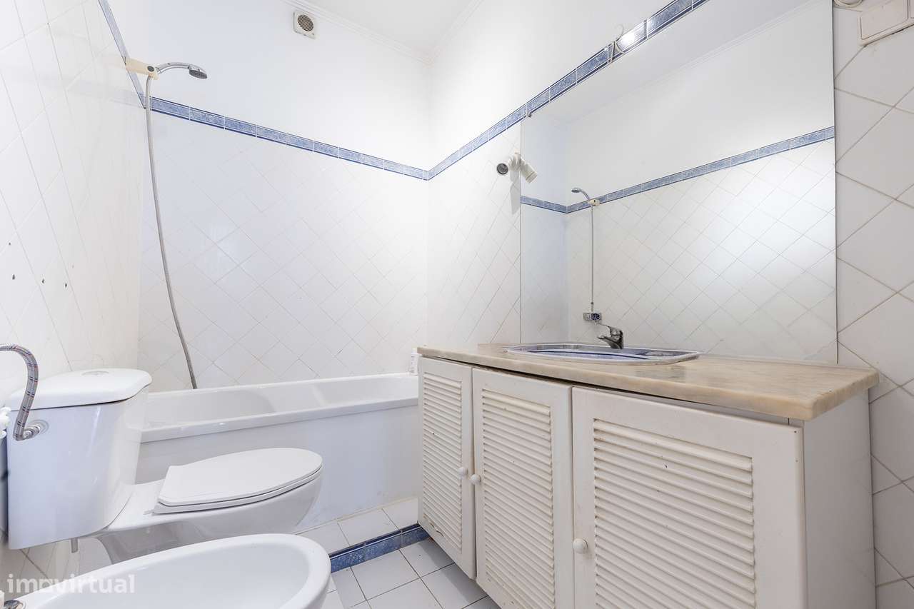 Apartamento com charme nas Amoreiras – excelente oportunidade-7