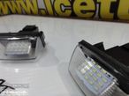 Suporte De Lâmpada De Matrícula Com Led Branco Para Peugeot 206, 206+, 207, 407, 406, 306, 307, 308, Partner B9/M49/M59 3/5-drs, 406 4/5-drs, 407 4/5-drs, 5008 5-drs MPV, Citroen C3, C3 Picasso, C4 Picasso, C5 Ⅱ, C6, Berlingo, SAXO, XSARA, XSARA Ⅱ, XSARA Picasso. - 5