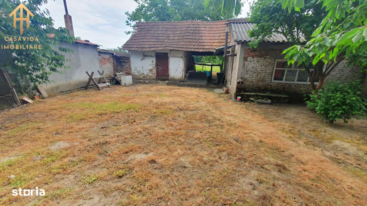 Casa de vanzare in Chizatau - Imagine principală: 3/9