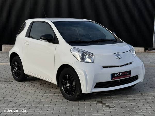 Toyota iQ 1.0 VVT-i - 2