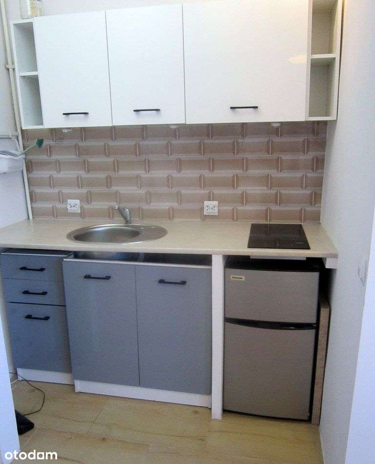 Kawalerka na inwestycje przy metrze !-8