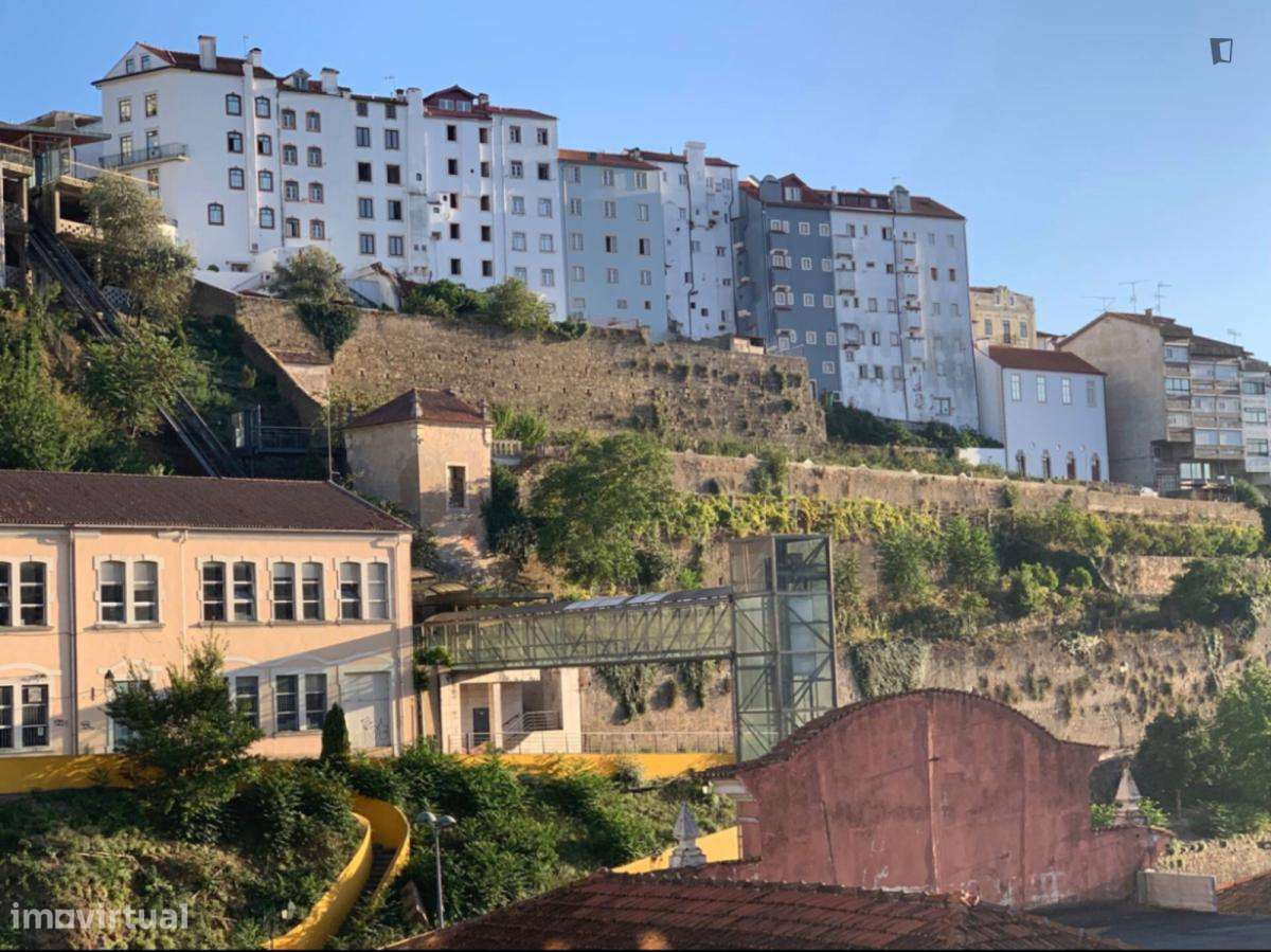Apartamento com 1 quartos - localizado em Montes Claros Coimbra - Grande imagem: 3/10