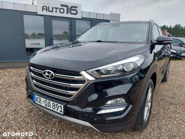 Hyundai Tucson 1.7 CRDI BlueDrive Style 2WD - 1