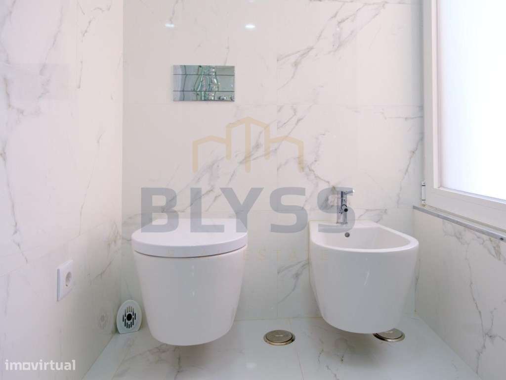 Moradia T4 com Piscina na Aroeira - Charneca da Caparica-48