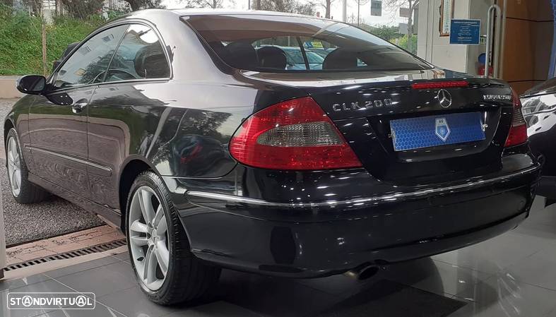 Mercedes-Benz CLK 200 K Avantgarde Aut. - 3