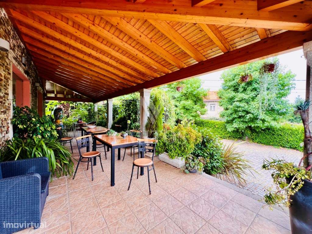 Moradia T3 com comércio para venda em Geraz do Lima, Viana do Castelo-28