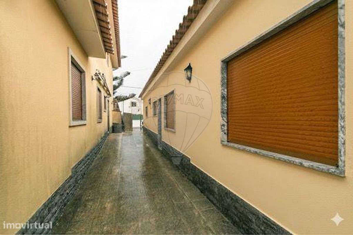 Moradia T8 para venda-28