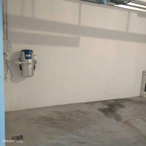 Excelente T2 com garagem!-23