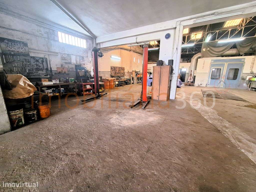 **Armazém para Venda - Oportunidade Única!**-10