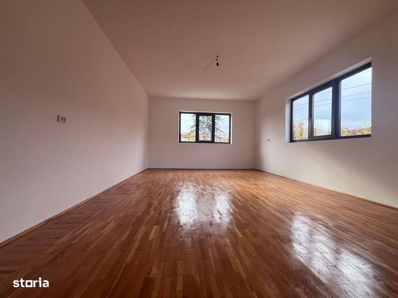 Vanzare casă spațioasă cu teren generos în Cândești Vale–jud Dambovita-7