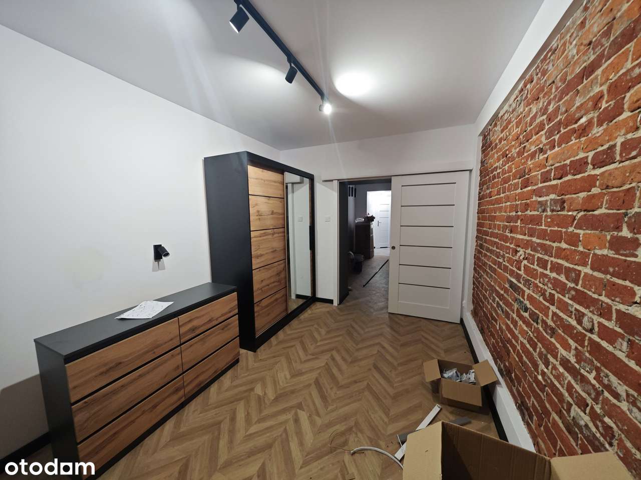 Świetne mieszkanie po generalnym remoncie, dwa pokoje, AGD w cenie.-8
