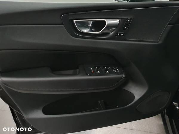 Volvo XC 60 B4 D Inscription - 23