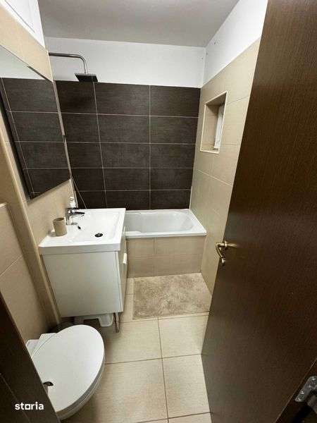 Apartament cu 4 camere, Proprietar, bloc 1977, 85 MP - Imagine principală: 5/7