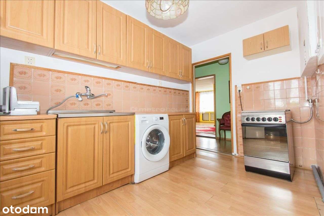 Trzypokojowe mieszkanie w centrum miasta - Pełny obrazek: 3/9