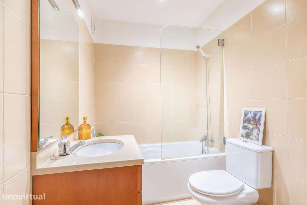 Apartamento T2 Renovado | Centro da Senhora da Hora | Terraço,...-8