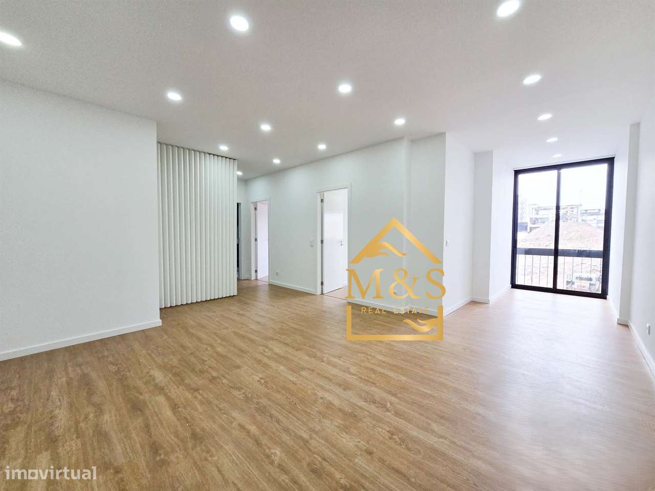 T2 Totalmente Remodelado no Coração do Porto – Cedofeita-1