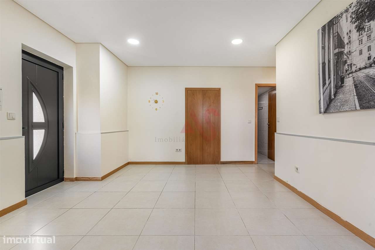 &#127969; Andar de Moradia T2 – Rés-do-Chão | 77 m² |  Ferreiros, Brag - Grande imagem: 3/16