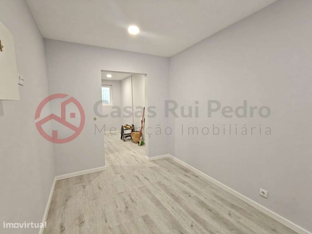 Apartamento T2 totalmente remodelado, no Dafundo, Cruz Quebrada - Grande imagem: 5/16