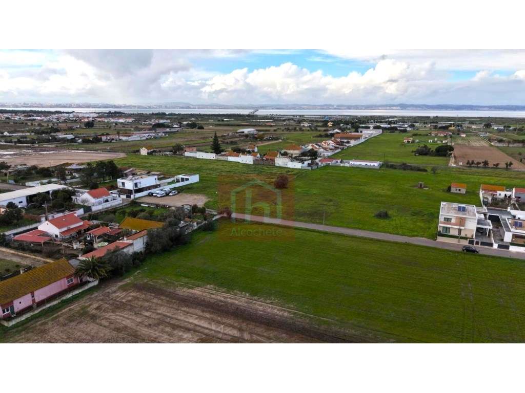 Terreno Urbano para construção com 521 m2 no Montijo-10