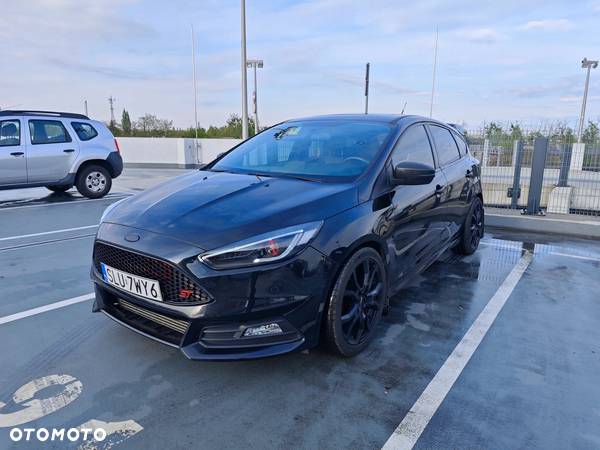 Ford Focus 2.0 EcoBoost ST - 10