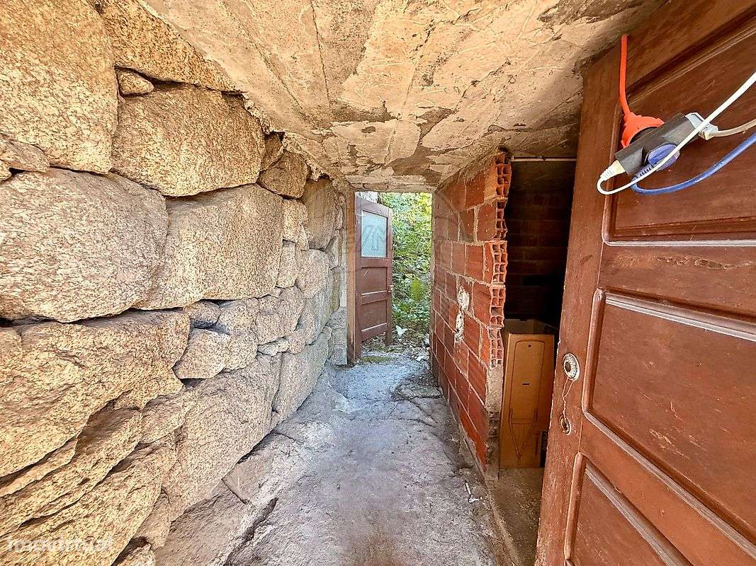 Moradia T2 para venda - Grande imagem: 4/17