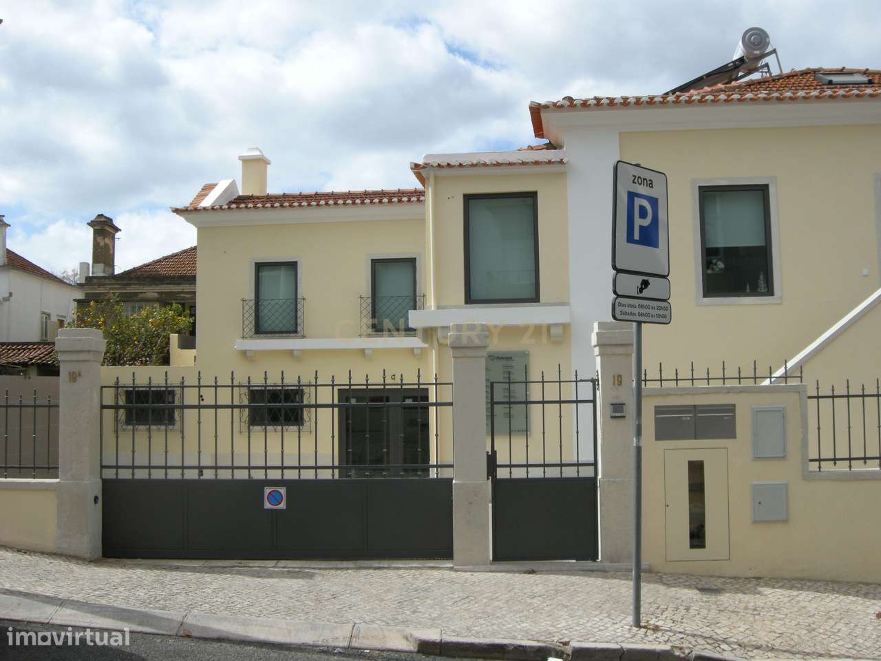 Prédio reabilitado no Centro histórico de Oeiras-1