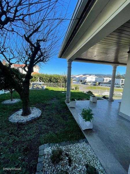 Moradia T4 - Tamel São Verissimo - Barcelos - Grande imagem: 4/12