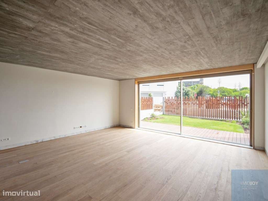 Moradia T3 + 1 com Vista Mar em São João do Estoril - Grande imagem: 5/80