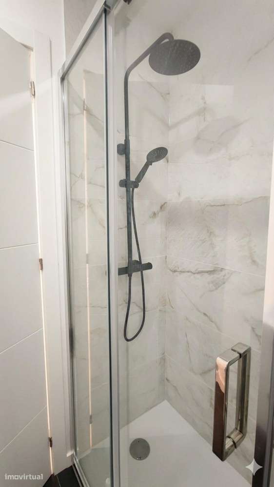T2+1 Totalmente Remodelado em Odivelas — Entre e Viva!-13