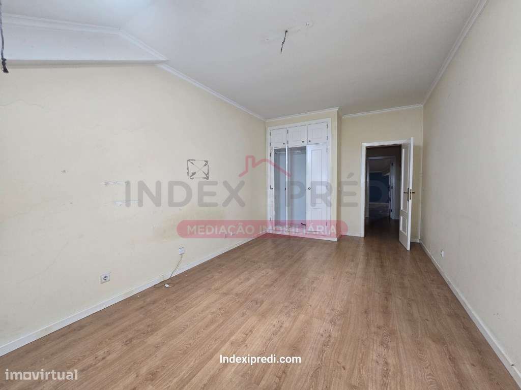 Apartamento T1 + 1- Aradas - Grande imagem: 5/23