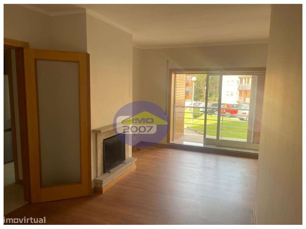 Apartamento T2 em Canelas-5