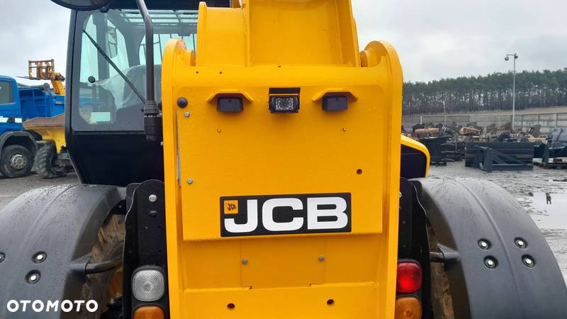 JCB 535-95 - 13