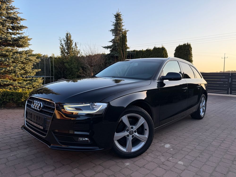 Audi A4 B8 2.0 TDI DPF Ambition 2012