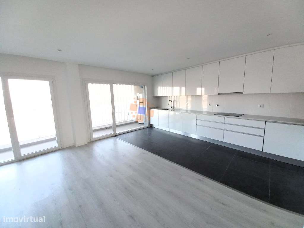 Apartamento T3 a estrear em Santa Marta do Pinhal com Parqueamento - Grande imagem: 2/11
