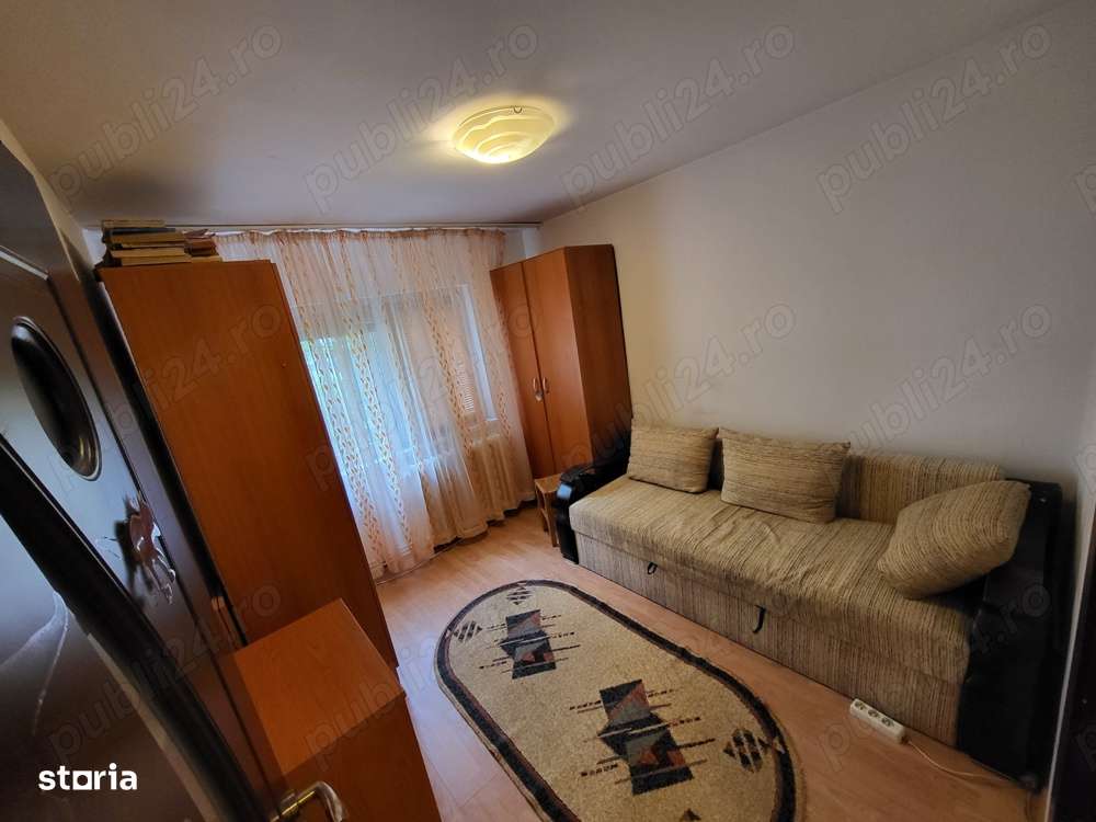 Apartament de 3 camere zona CENTRAL - Imagine principală: 5/6