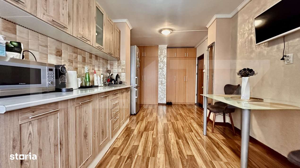 Apartament renovat modern cu 2 camere - Imagine principală: 2/8