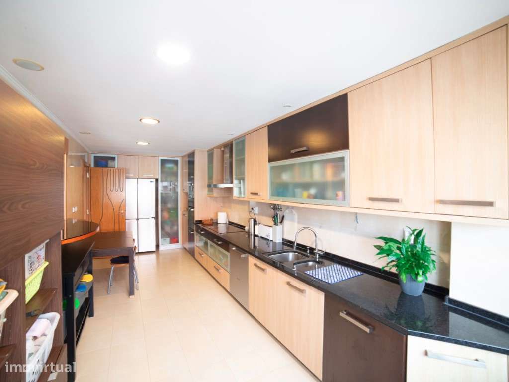 T2+1 Duplex - Urbanização da Atalaia-7