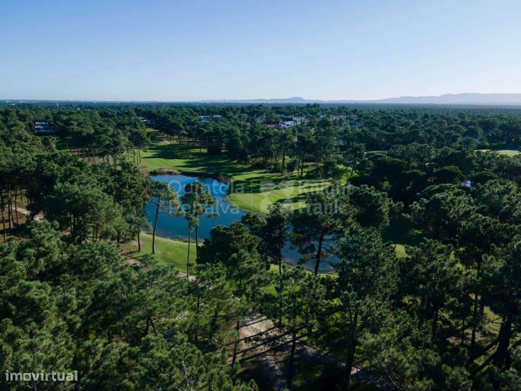 Moradia isolada T4 com jardim, piscina na Herdade da Aroeira - Grande imagem: 4/60