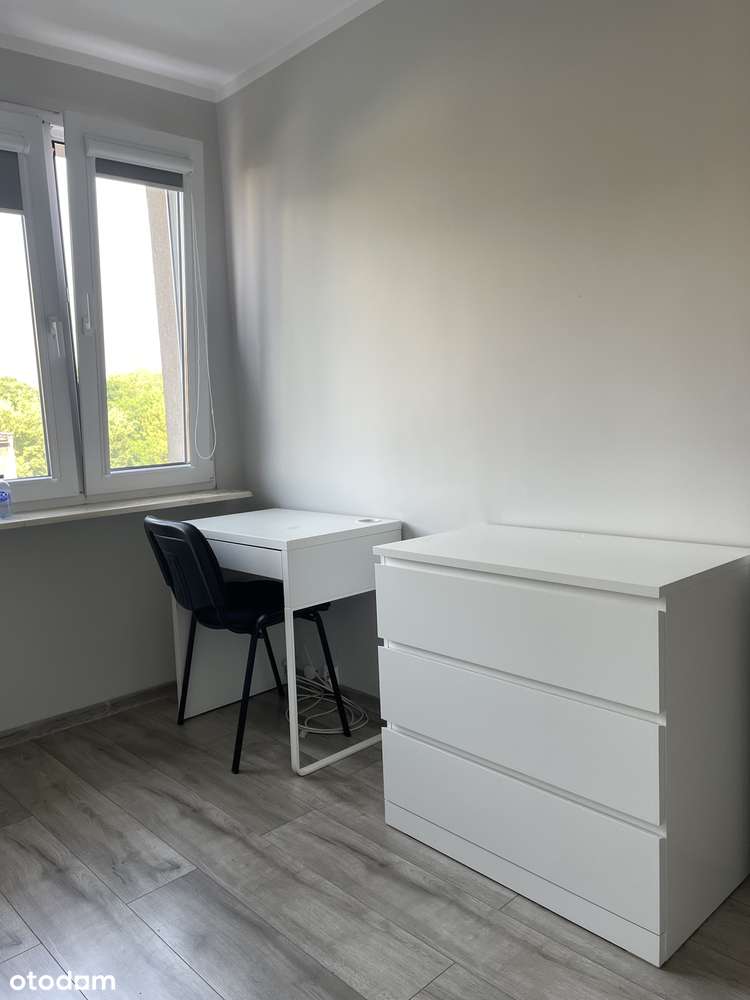 Trzy niezależne pokoje - dobra lokalizacja-7