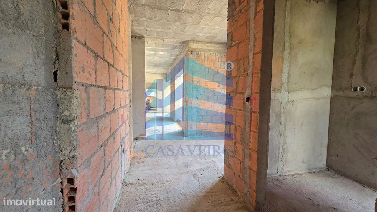 Moradia T3+1 Isolada com Piscina em Santa Joana-18
