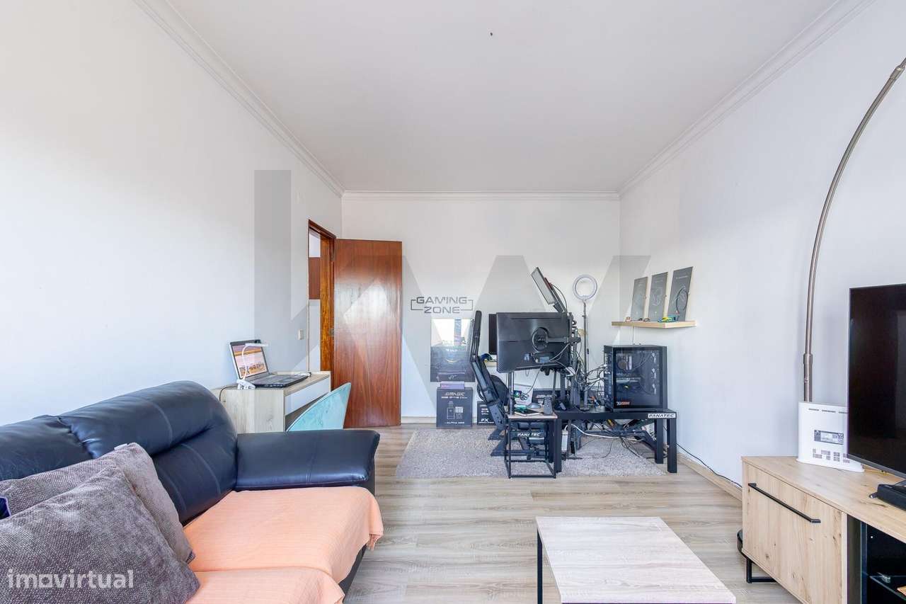 Apartamento T2+1 Muito Luminoso-  Arrentela-6