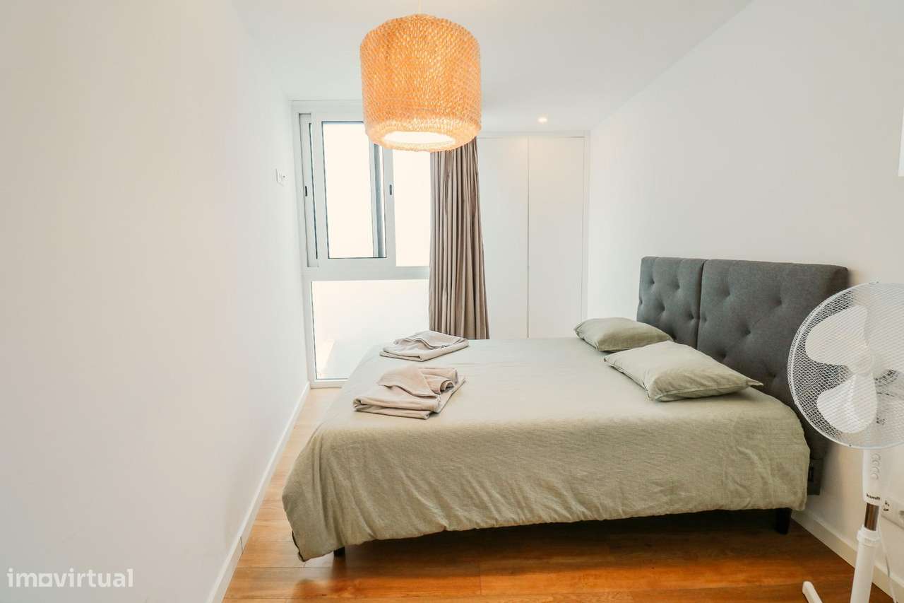 Apartamento T1+1* Semi-Novo a 200 metros da Praia de Sesimbra - Grande imagem: 3/19