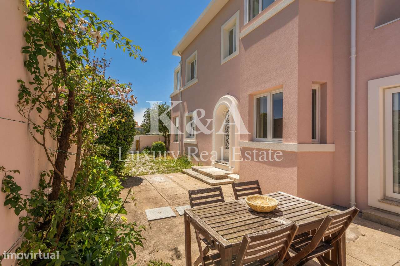 Moradia V5, totalmente remodelada, na Foz. - Grande imagem: 2/23