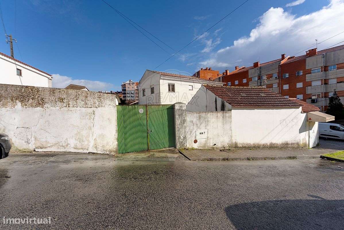 Moradia T8 para venda-15