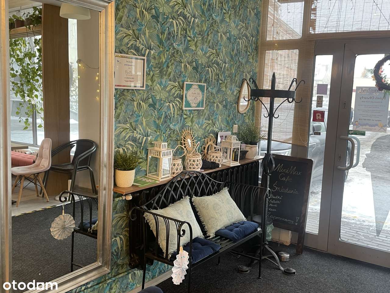 Odstępne za w pełni funkcjonującą kawiarnię dla dzieci, obejmujące-0