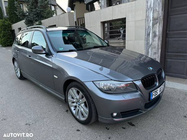 BMW Seria 3 318d Touring Luxury Line - 11