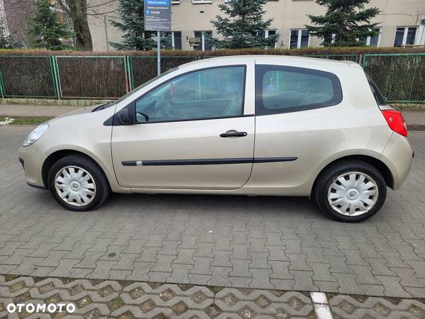 Renault Clio 1.2 16V 75 Expression - 2