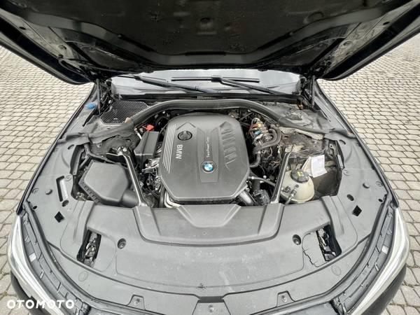 BMW Seria 7 740d xDrive - 13